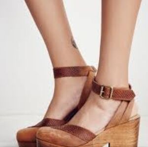 Free People | Walk This Way platform clog | Size 38 EU/ 8 US